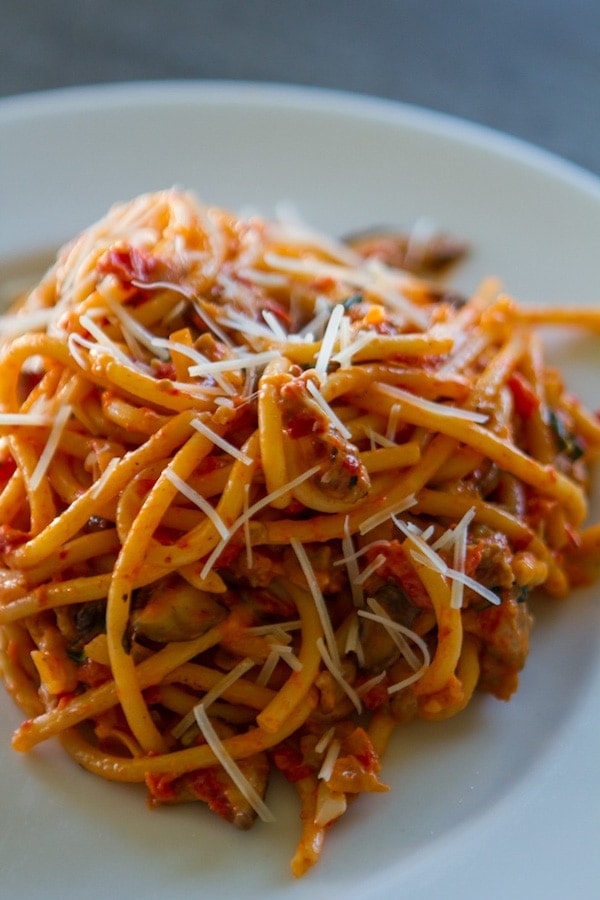 creamy-sausage-roasted-red-pepper-pasta-lauren-s-latest