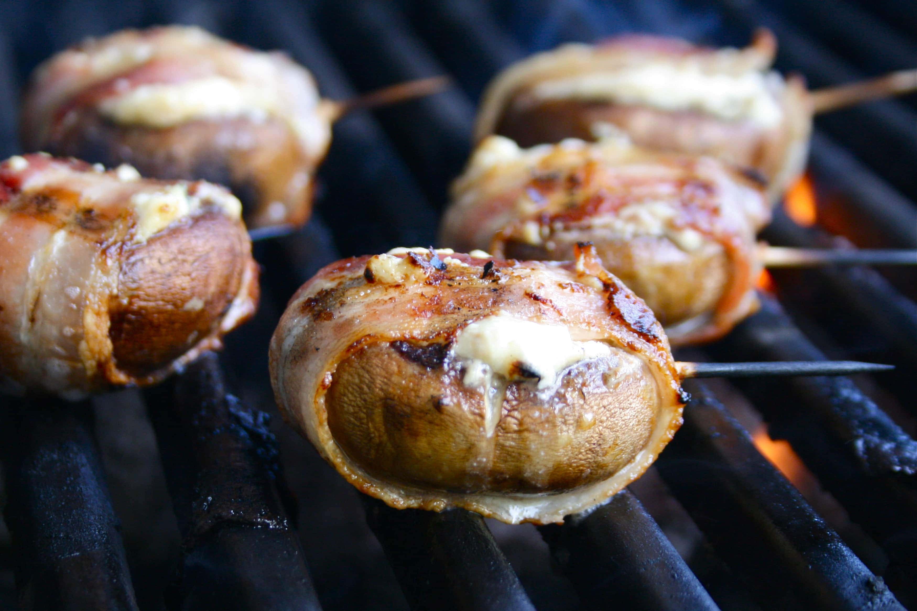 Blue Cheese Filled Bacon-Wrapped Mushrooms | http://homemaderecipes.com/bbq-grill/10-campfire-recipes/