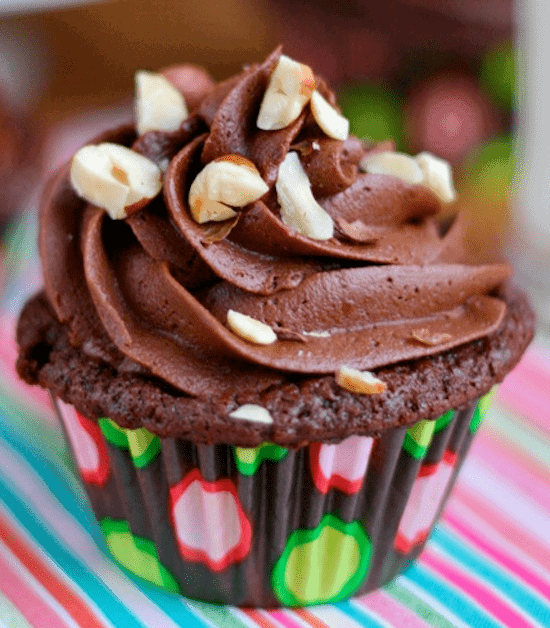Double Chocolate Cupcakes with Dark Chocolate Buttercream | Lauren's Latest