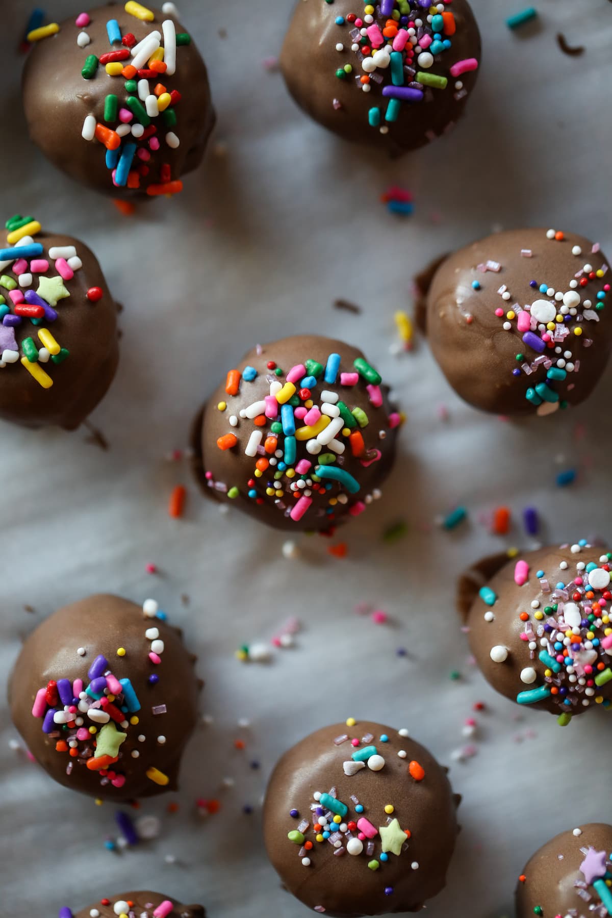 finished oreo truffles with sprinkles