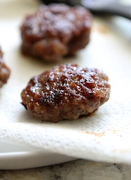 cooked breakfast sausage