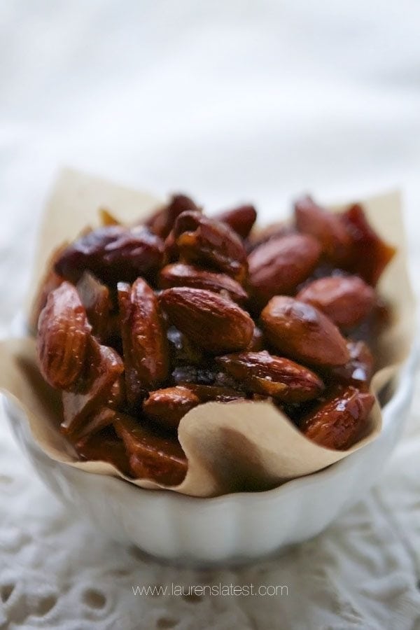 gingerbread caramelized almonds in a bowl