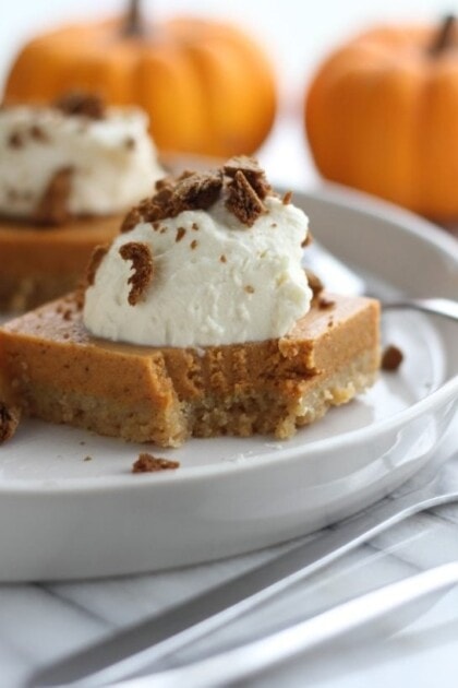 Pumpkin Pie Bars - Lauren's Latest