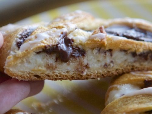 https://laurenslatest.com/wp-content/uploads/2016/01/Chocolate-Cream-Cheese-Danish-8-500x375.jpg