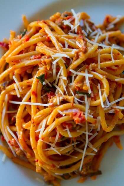 Roasted Red Pepper Italian Sausage Pasta - Lauren's Latest