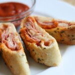How to Make Stromboli...great tutorial for this delicious pizza-inspired appetizer!