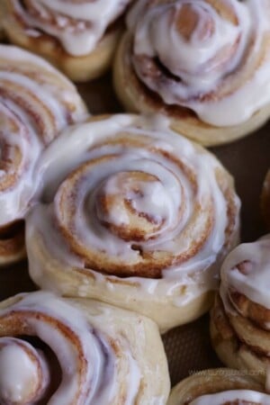 1-Hour Cinnamon Roll Recipe - Lauren's Latest