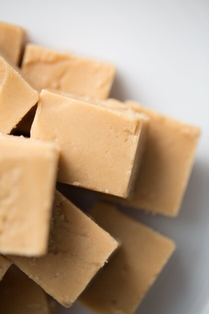 Easy Peanut Butter Fudge Recipe - Lauren's Latest