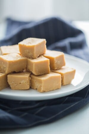 Easy Peanut Butter Fudge Recipe - Lauren's Latest