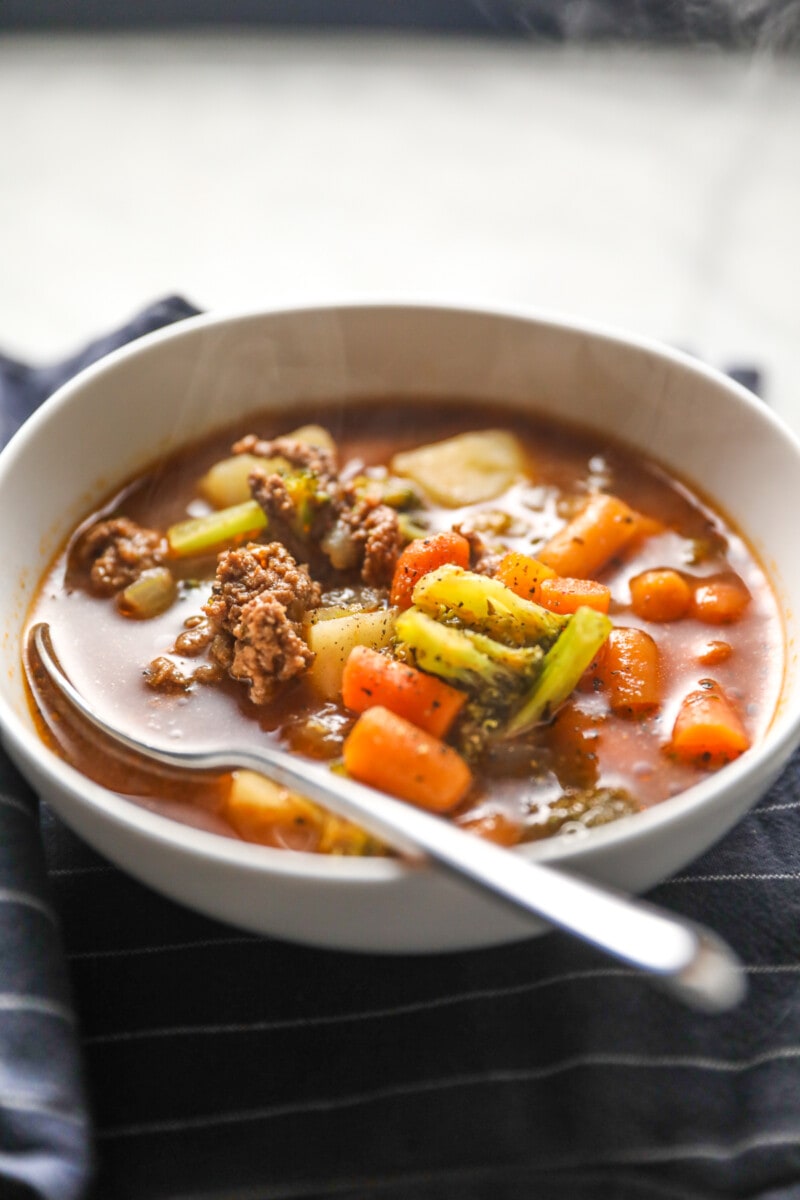 Hamburger Soup {30 minute dinner} - Lauren's Latest