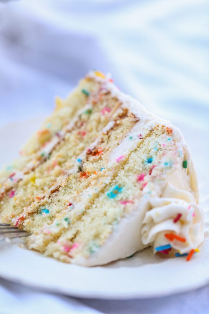 Funfetti Cake Recipe - Lauren's Latest