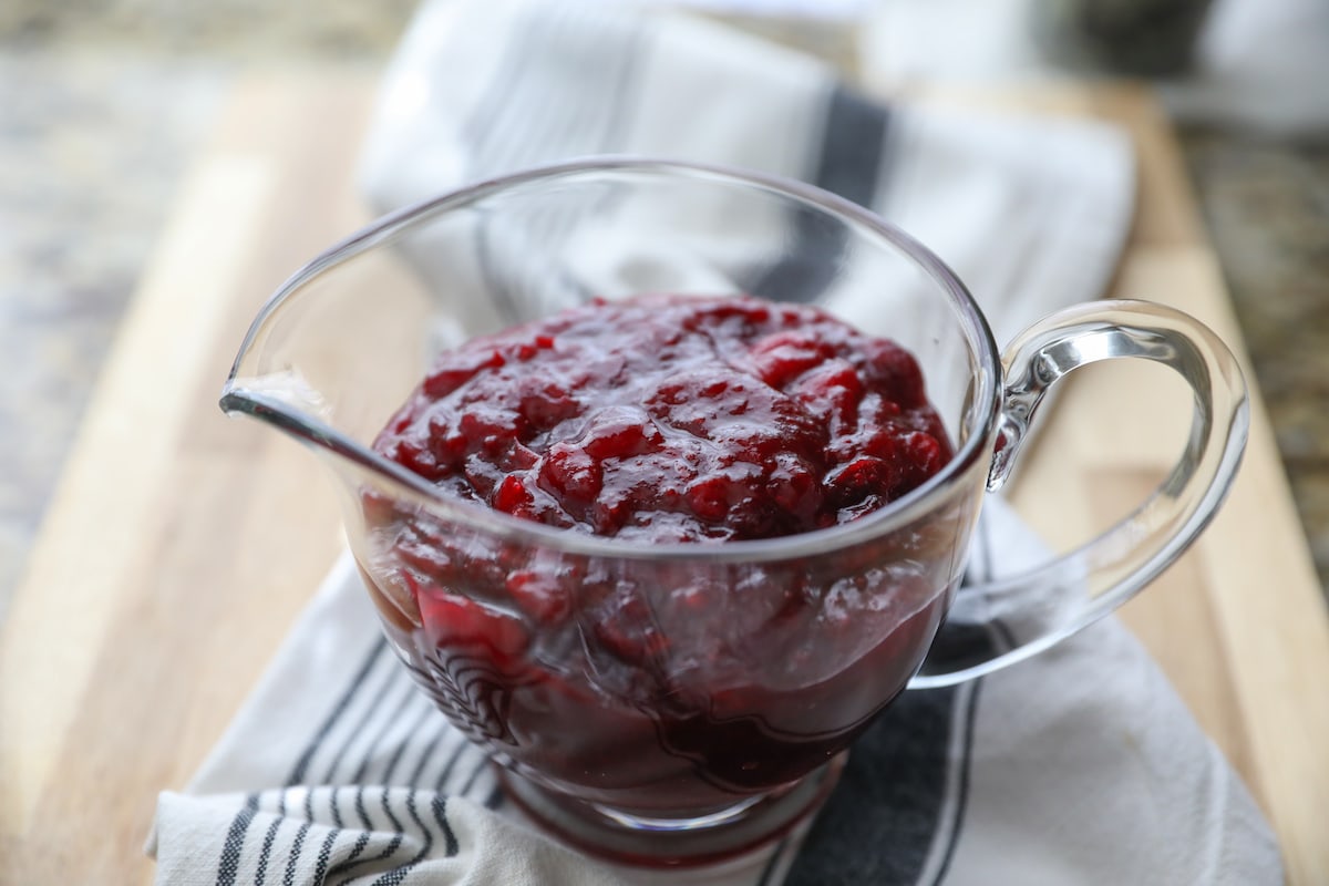 cranberry sauce in serving dish