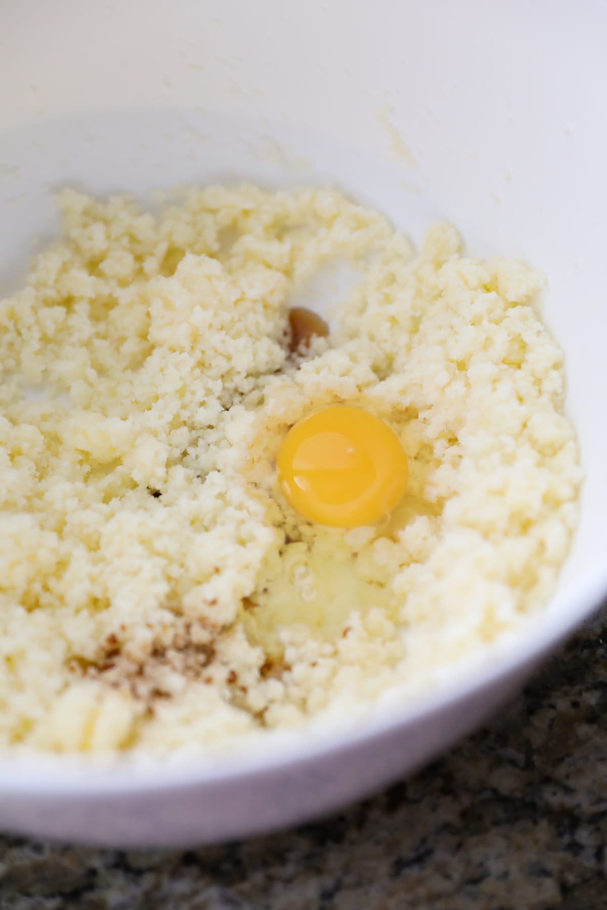 egg and vanilla added to creamed butter and sugar
