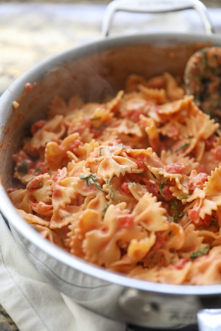 Bow Tie Pasta Recipe - 20 Minute Meal! - Lauren's Latest