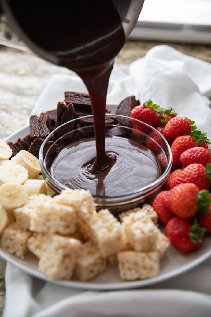 Easy Dipping Chocolate Better Than Fondue Lauren S Latest   Dipping Chocolate 05 690x1035 