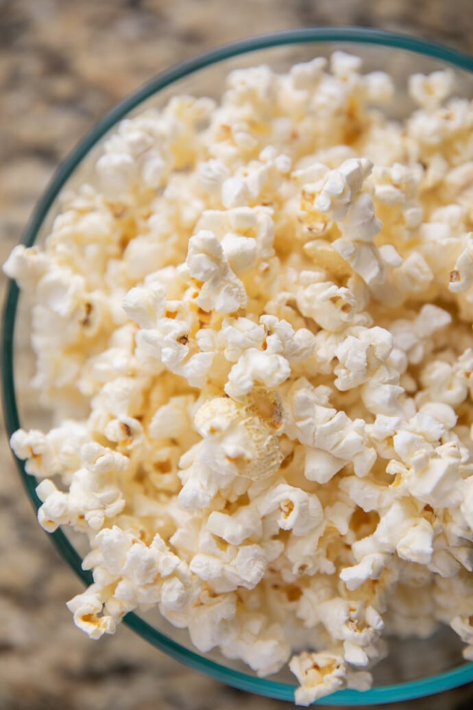 Homemade Microwave Popcorn - *EASIEST* Recipe - Lauren's Latest