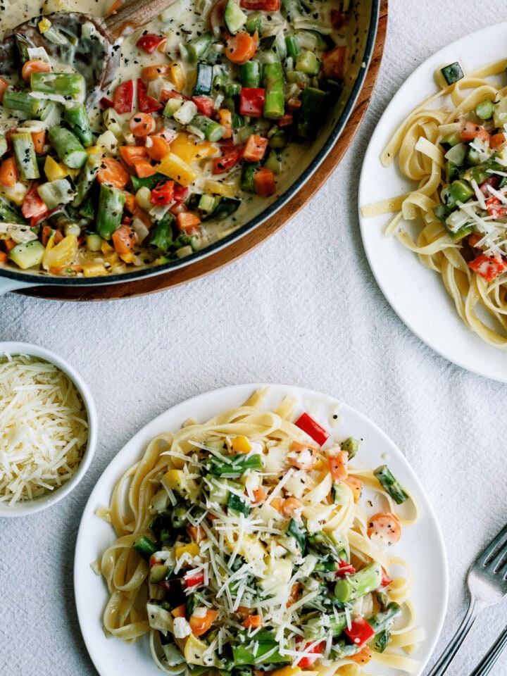 Pasta Primavera Recipe (So Easy!) - Lauren's Latest