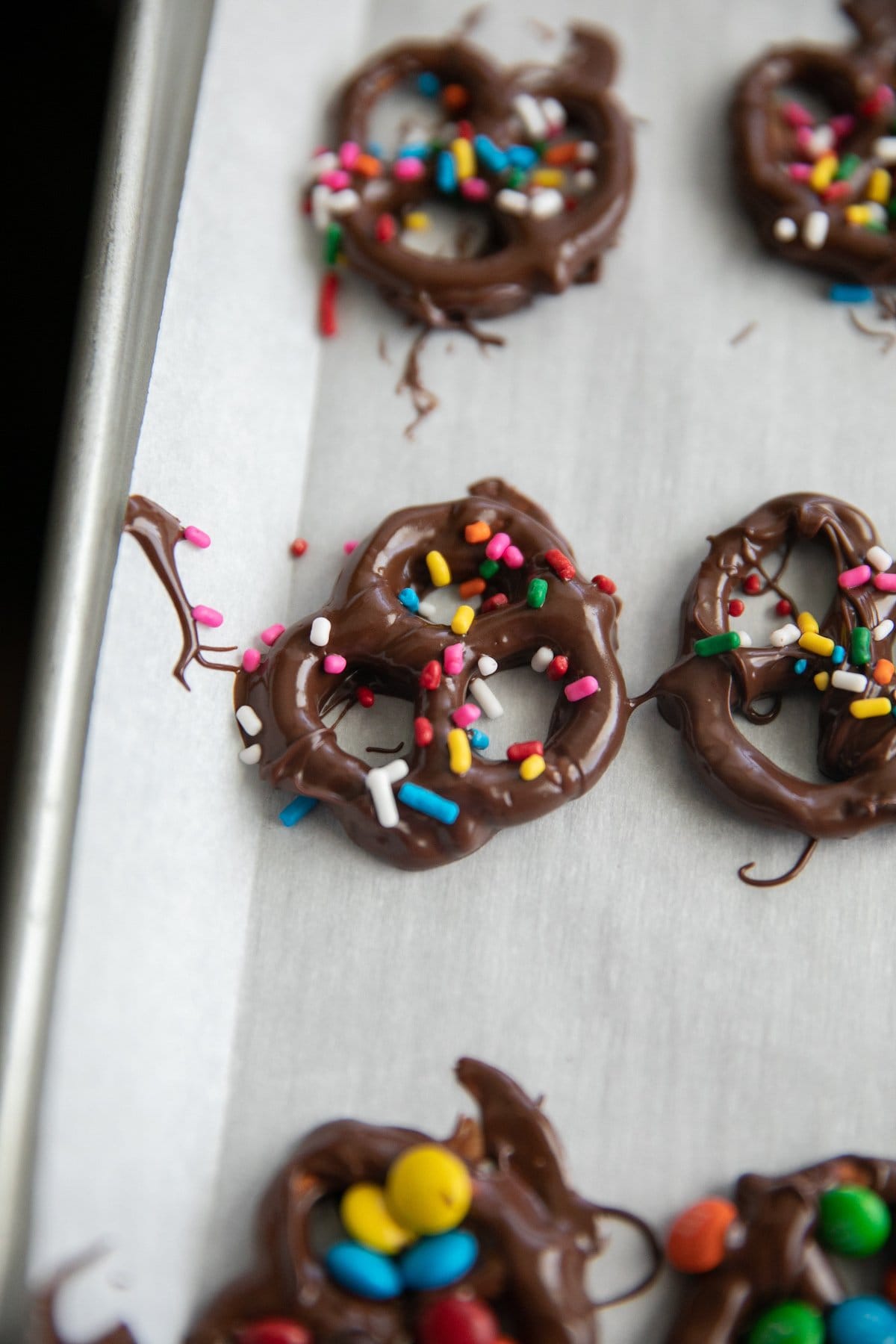 chocolate covered pretzels with sprinkles