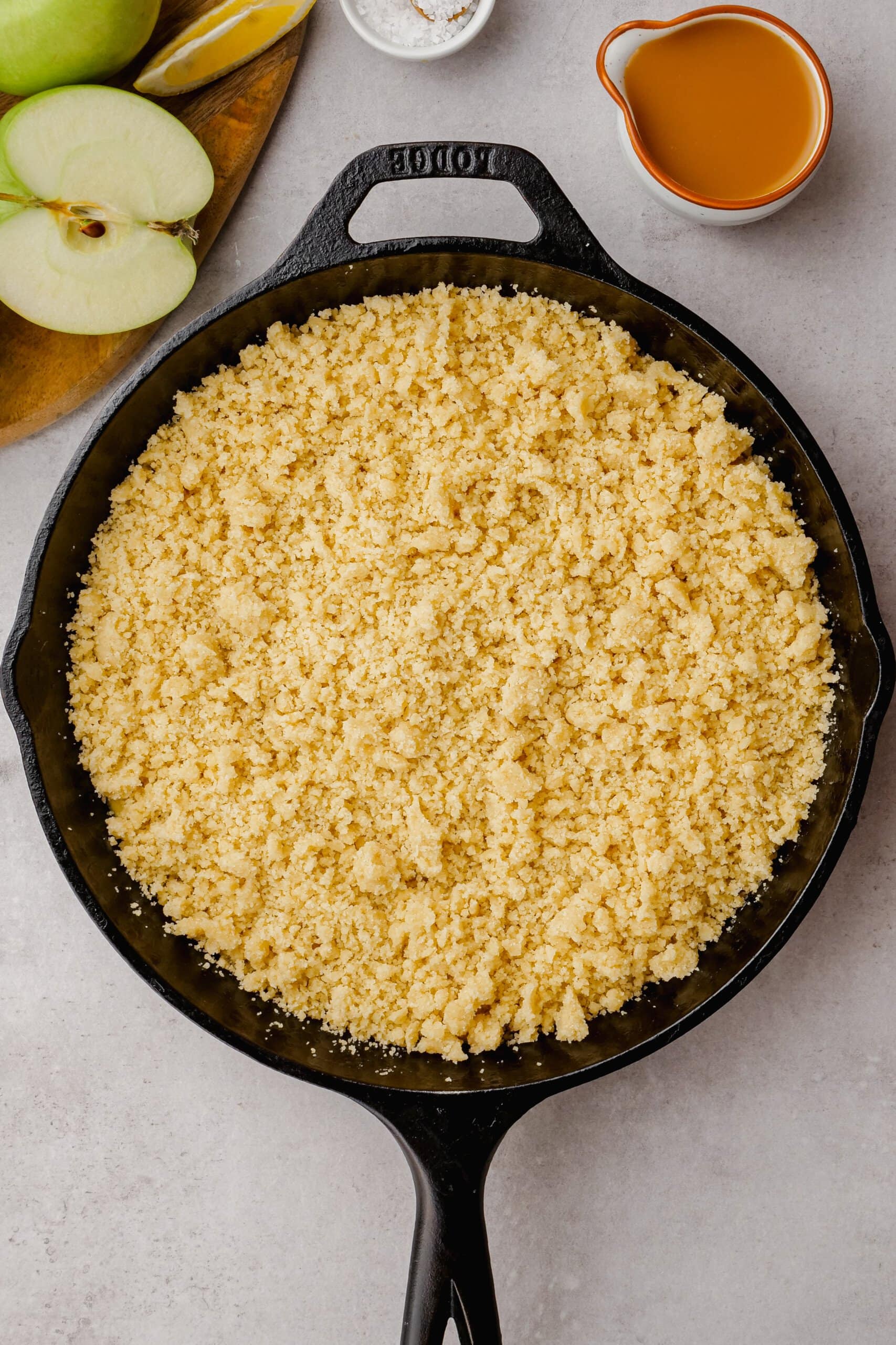 crumble topping on top of salted caramel apples