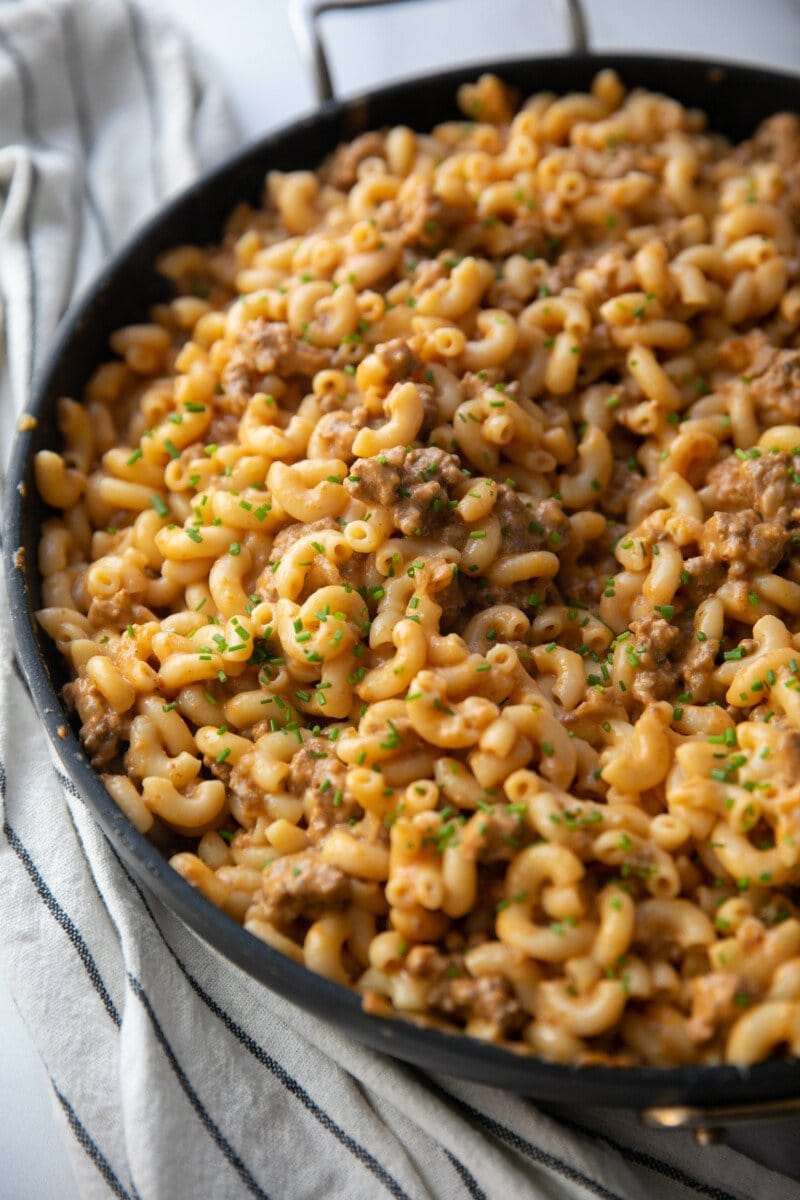 Easiest Cheeseburger Casserole - Lauren's Latest