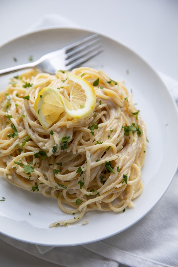 Lemon Chicken Pasta {so creamy!} - Lauren's Latest