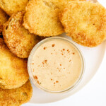 fried-green-tomatoes with remoulade-sauce