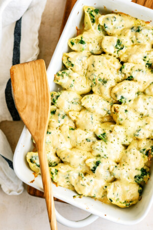 Chicken Alfredo Stuffed Shells - Lauren's Latest