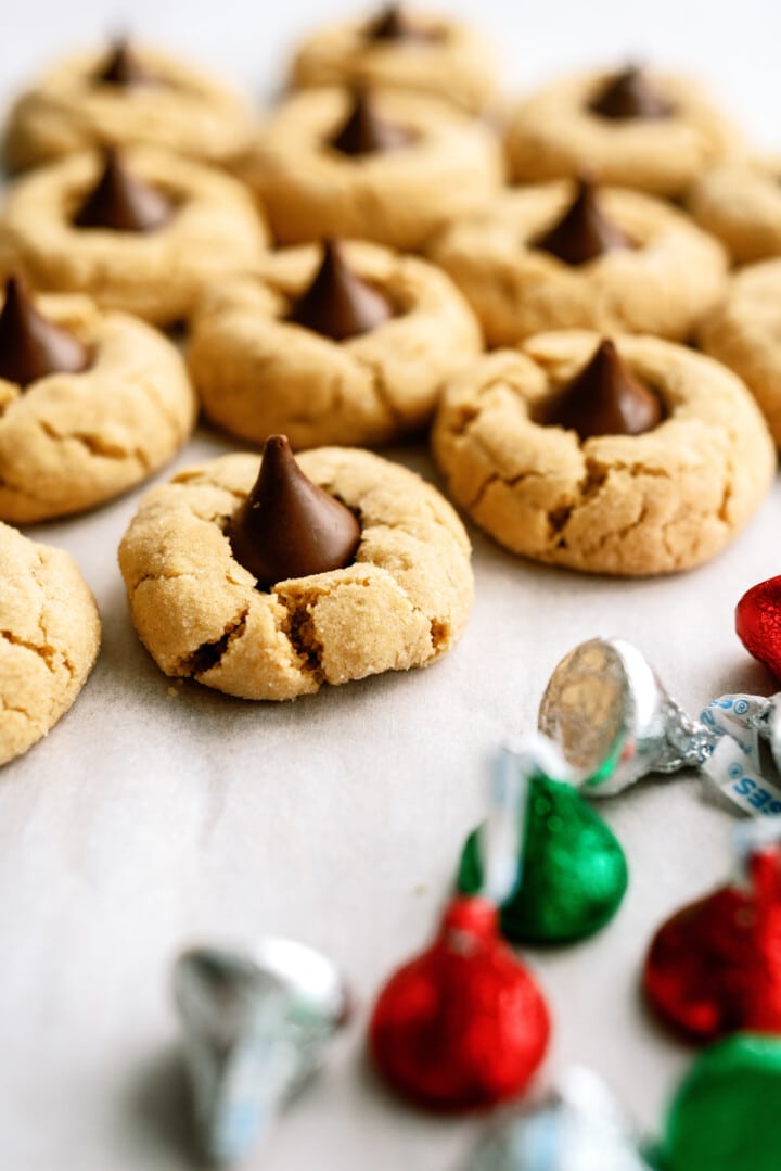 50+ Old Fashioned Christmas Cookie Recipes - Lauren's Latest