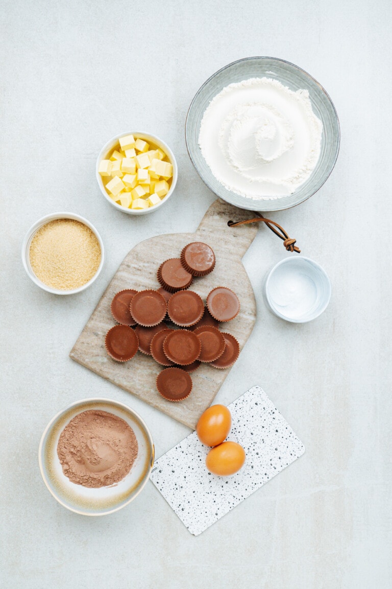 chocolate peanut butter cup cookie ingredients