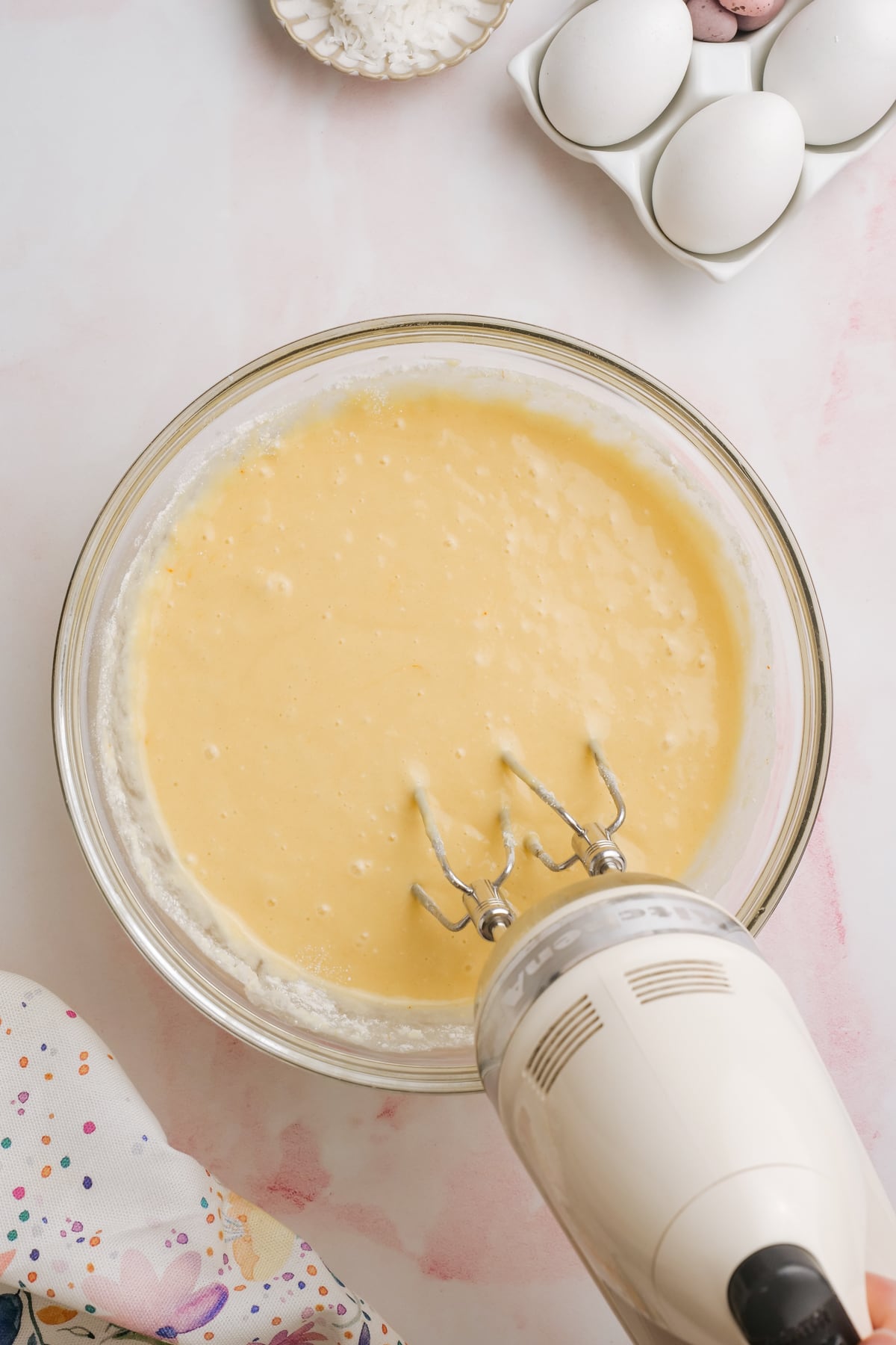 Mix the cake batter with a hand mixer