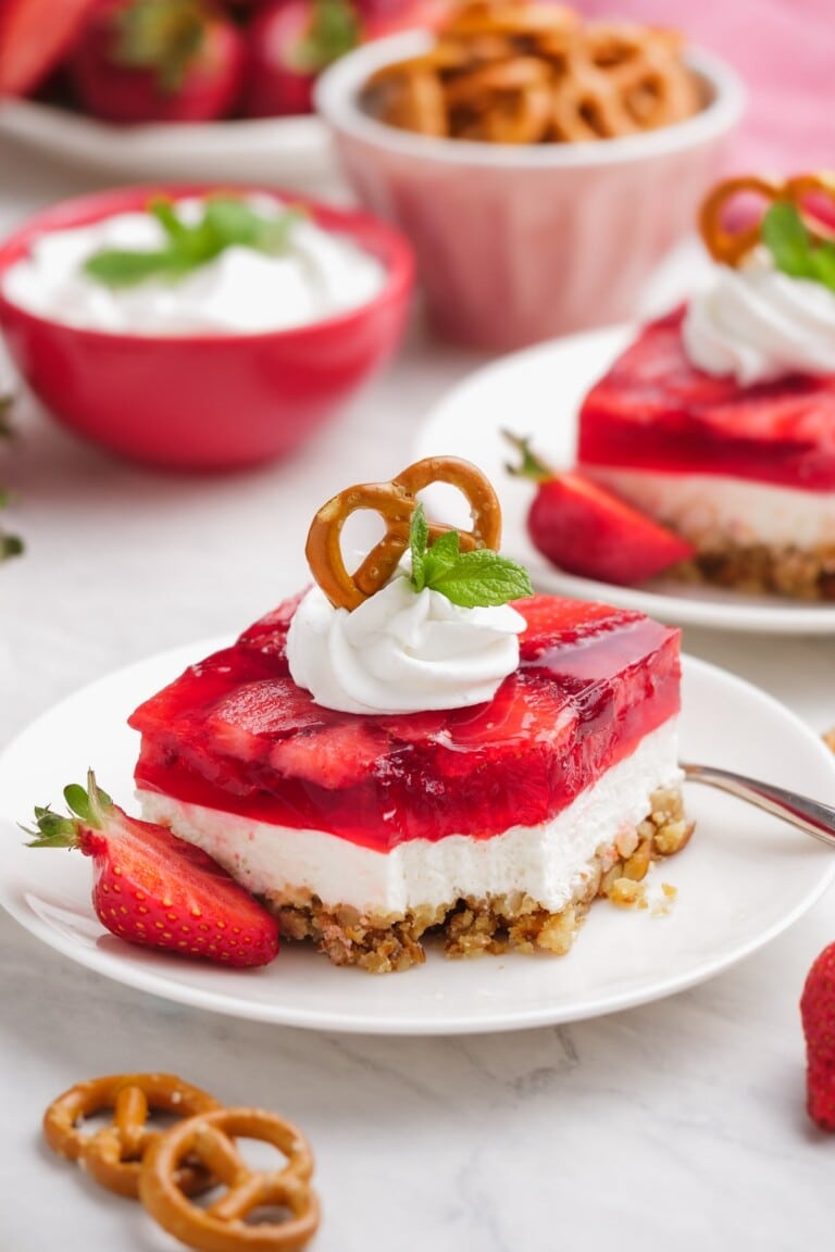 Strawberry Pretzel Salad - Lauren's Latest