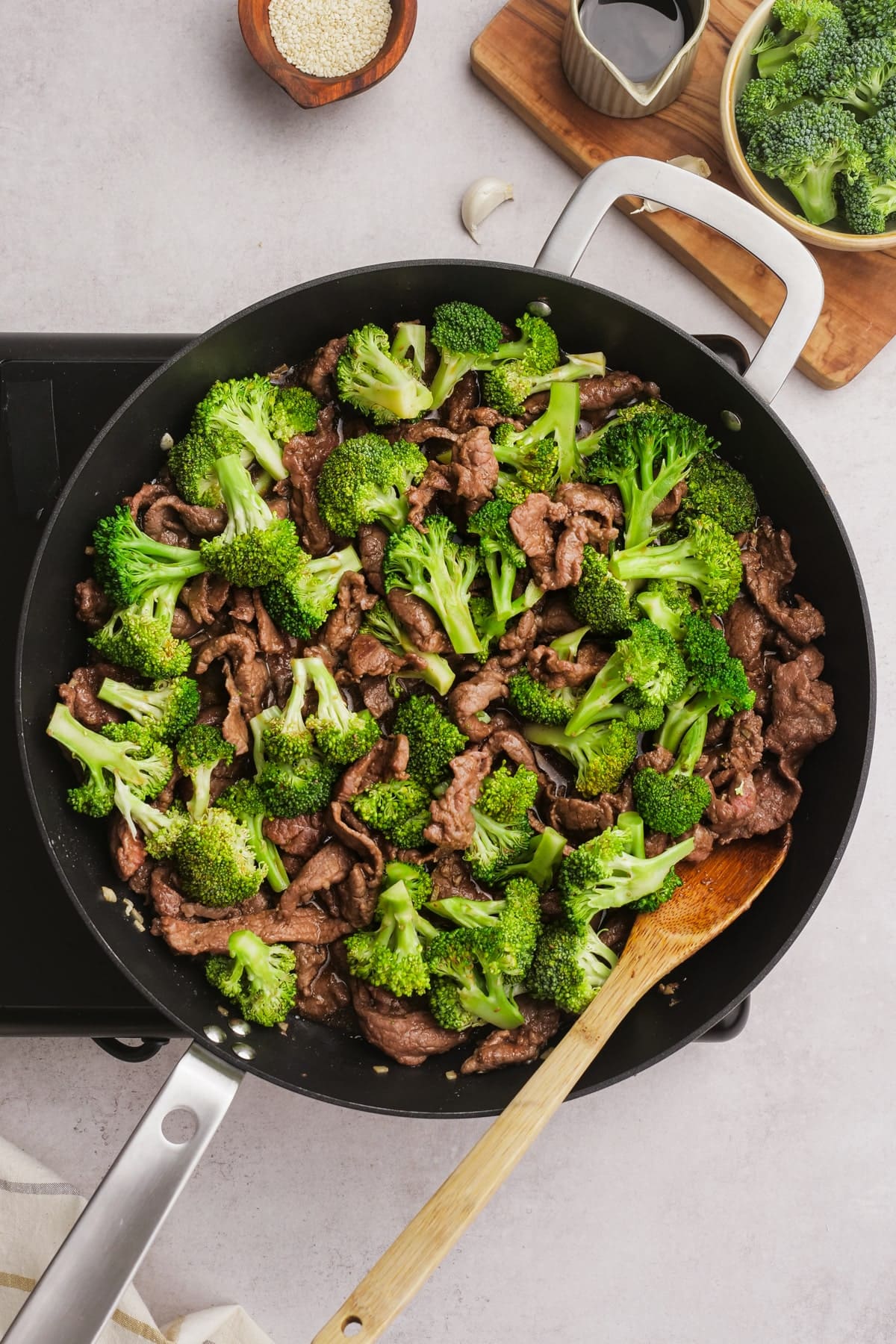 cooked beef and broccoli in skillet