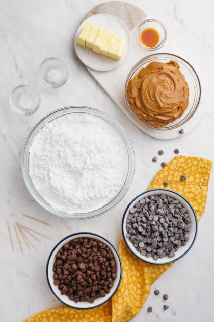 The BEST EVER Buckeyes Recipe - Lauren's Latest