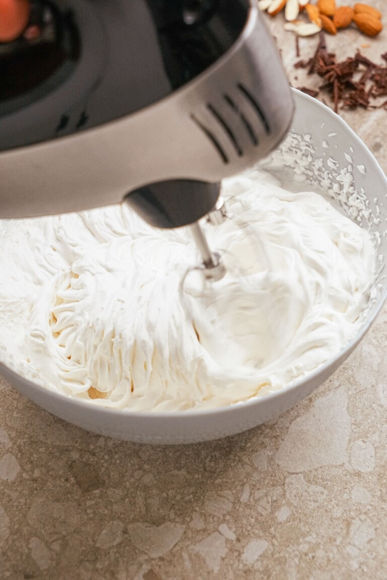 whipping cream with hand mixer
