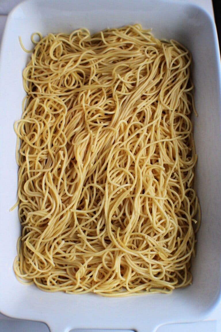 spaghetti noodles in a baking dish