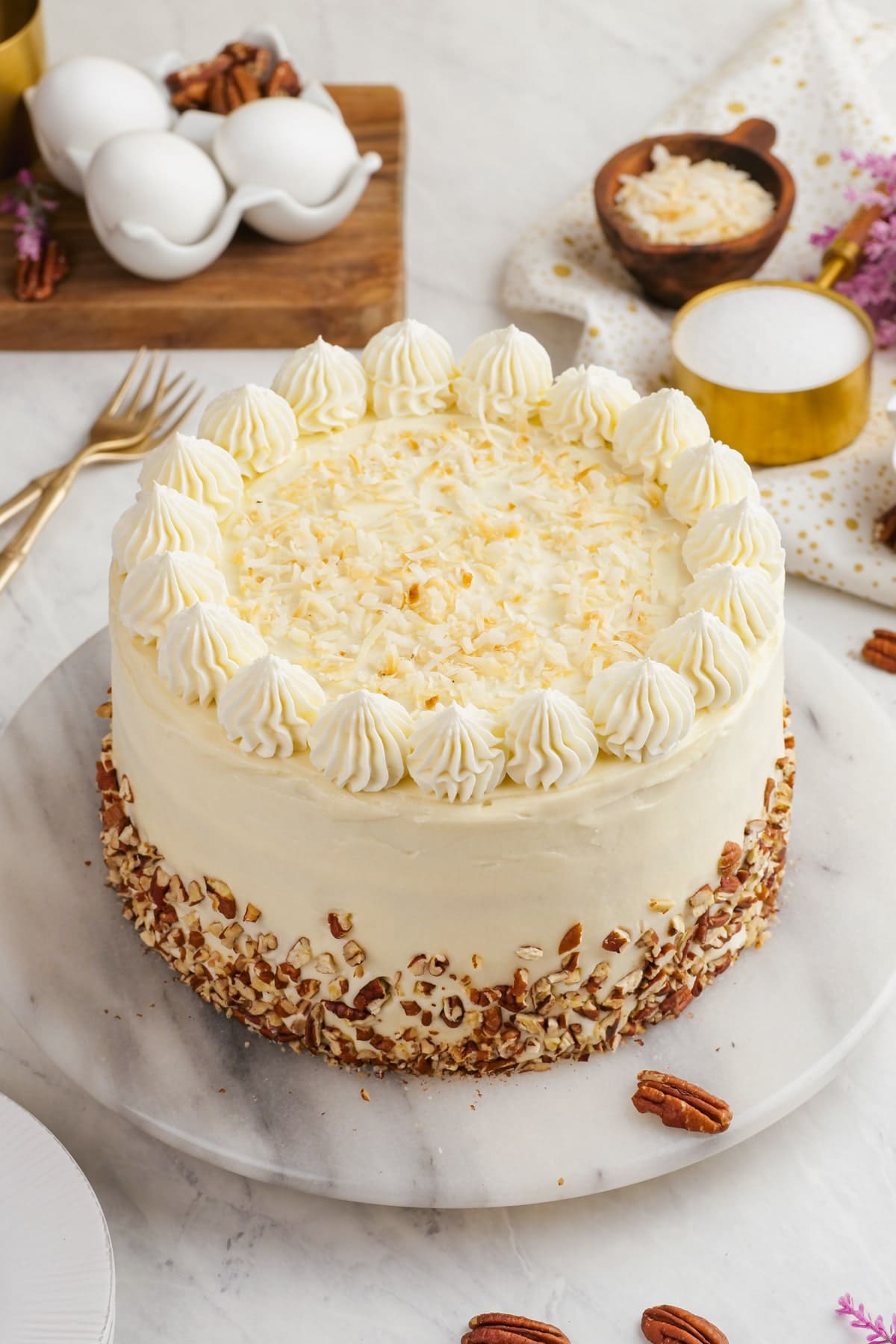 italian cream cake decorated
