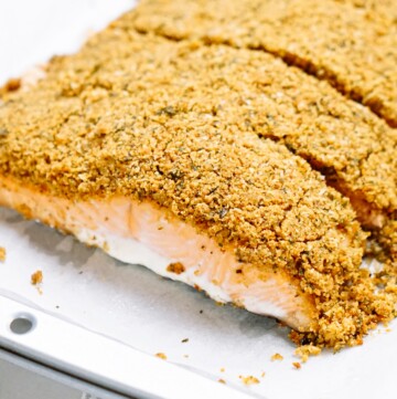 baked salmon with garlic parmesan breadcrumbs