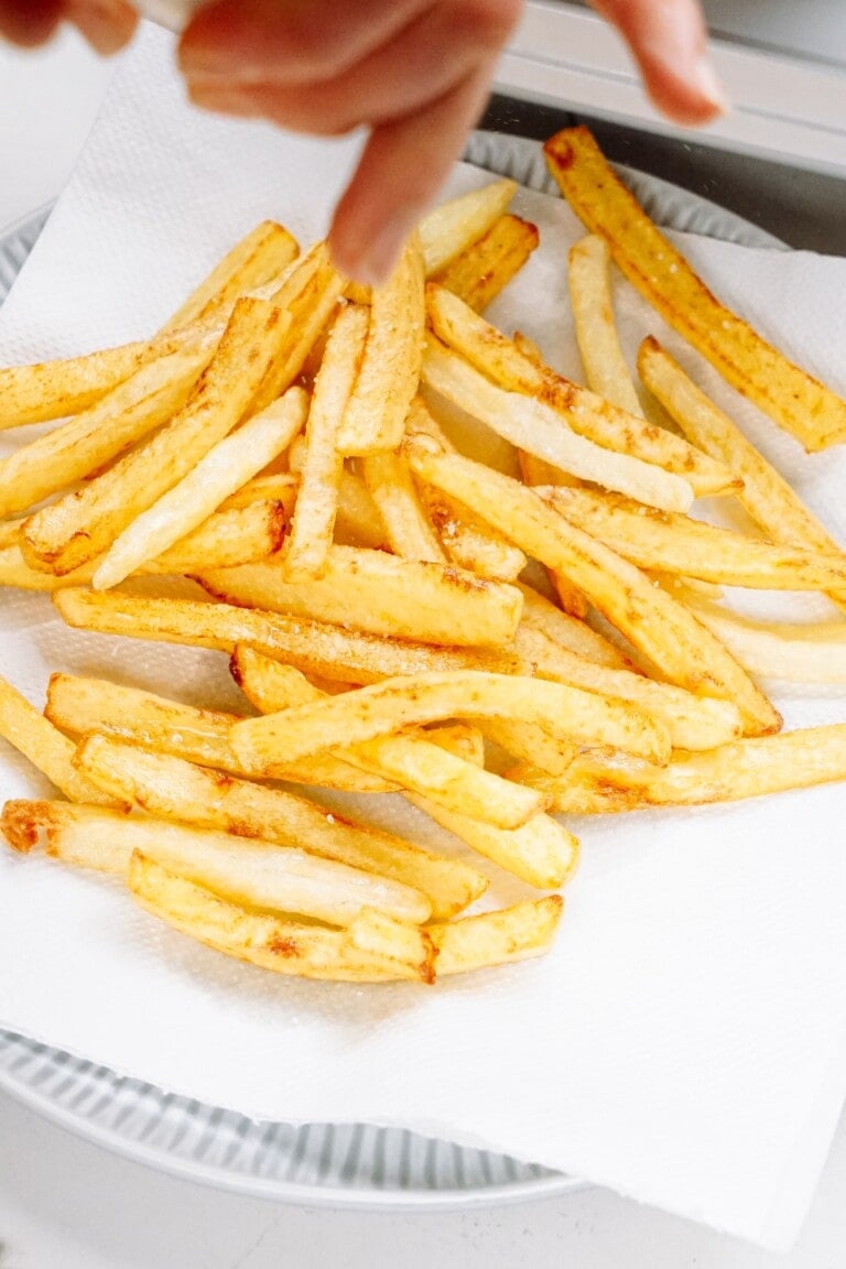 pomme frites dying on paper towels