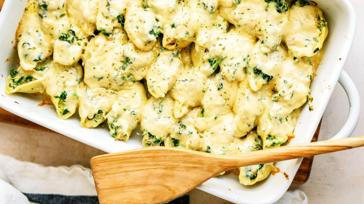 Chicken Alfredo Stuffed Shells. Photo credit Lauren's Latest.