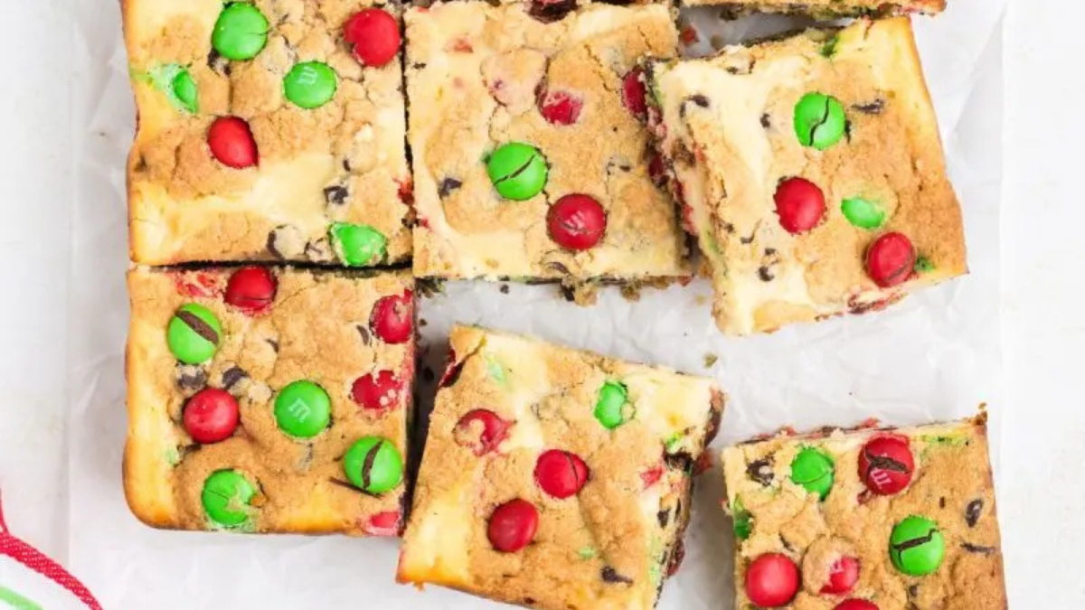 Christmas Cookie Cheesecake Bars. Photo credit Semi Homemade Kitchen.