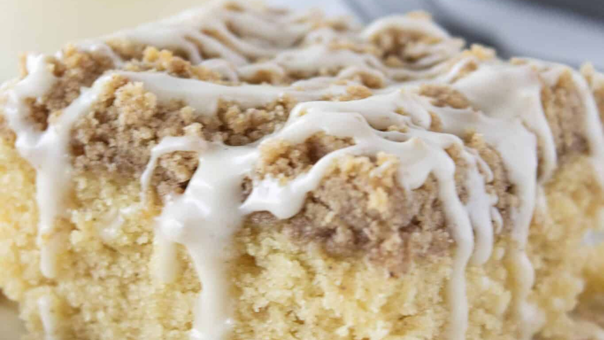 Christmas Morning Breakfast Eggnog Coffee Cake Recipe. Photo credit Practically Homemade