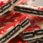 Christmas Oreo Bark. Photo credit Lauren's Latest.