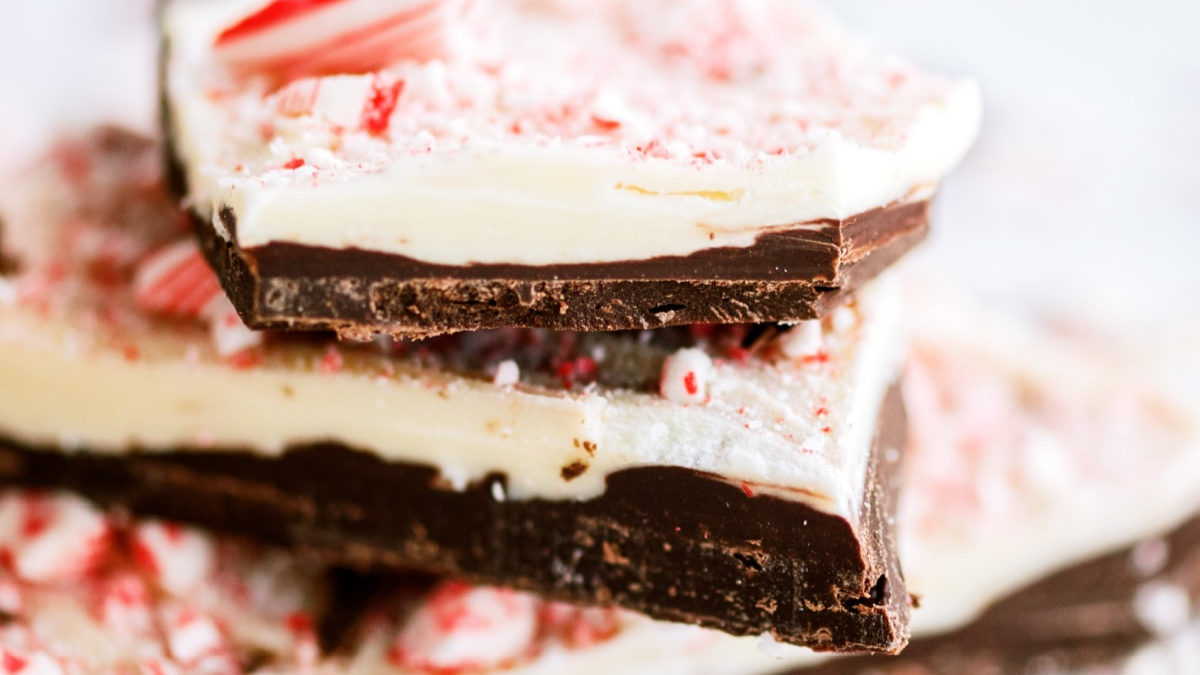 Christmas Peppermint Bark. Photo credit Lauren's Latest.