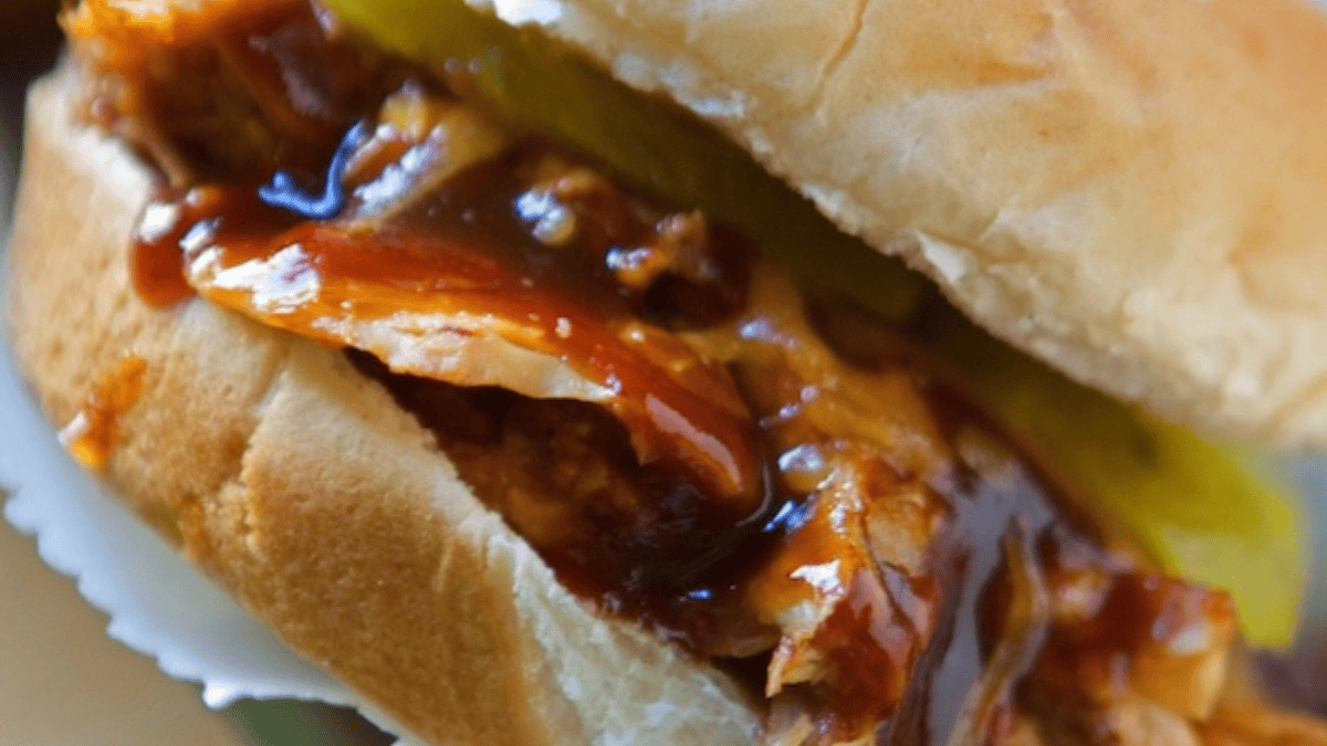 Crockpot BBQ Chicken Sliders. Photo credit Lauren's Latest.