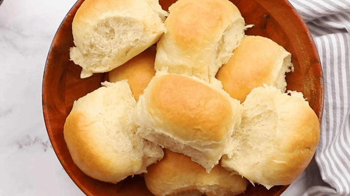 Dinner Rolls. Photo credit Lauren's Latest.