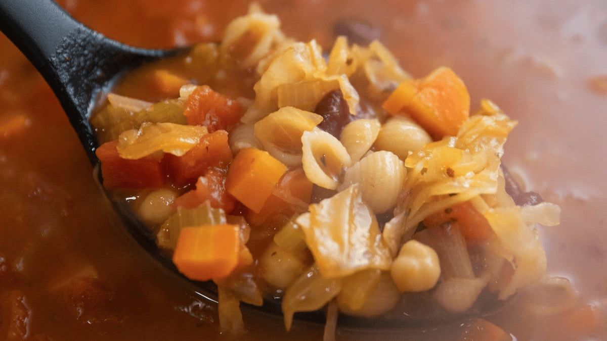 Easiest Minestrone Soup Award Winning. Photo credit Lauren's Latest. (1)