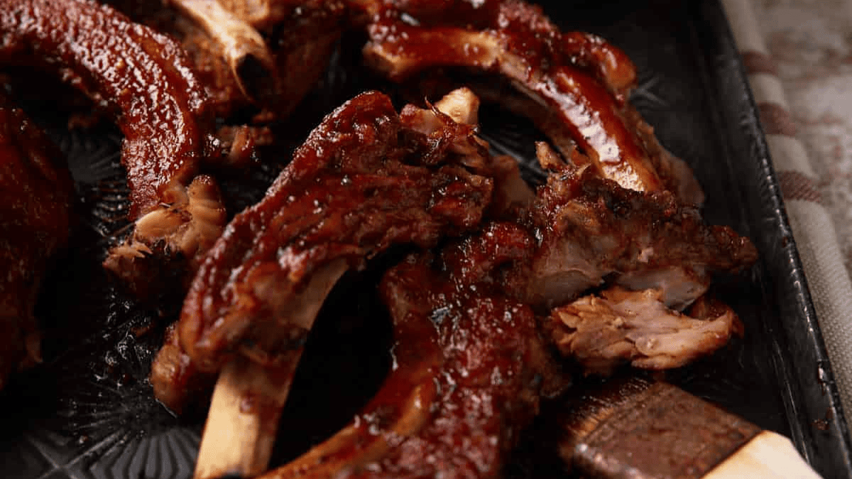 Fall Off The Bone Slow Cooker Baby Back Pork Ribs. Photo credit Butter and Baggage.