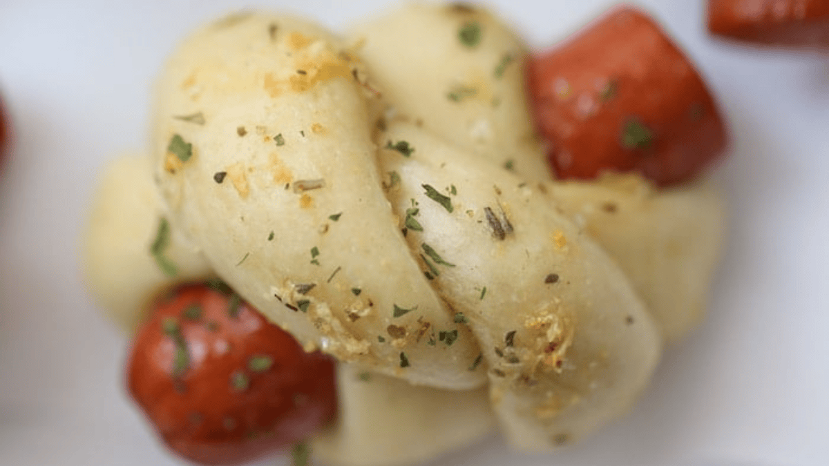 Garlic Knot Hot Dogs. Photo credit Lauren's Latest.