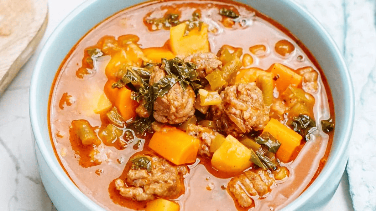 Hamburger Soup (30 Minute Dinner). Photo credit Lauren's Latest.