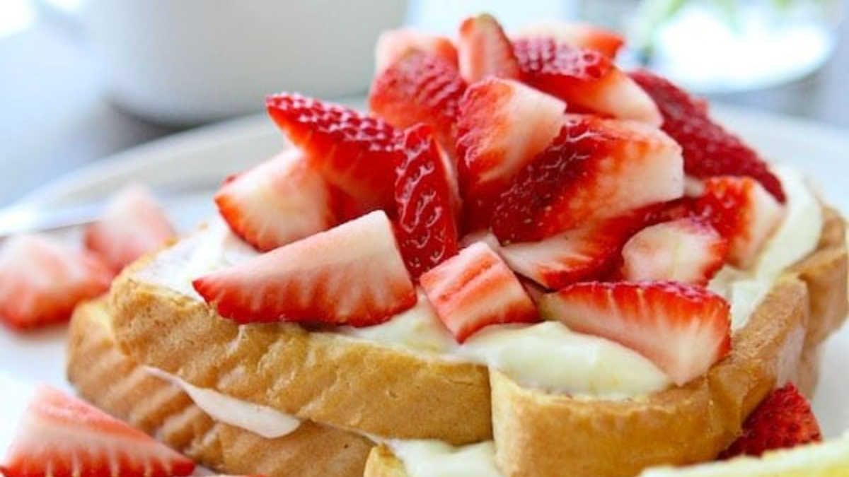 Lemon French Toast For Sunday Brunch. Photo credit Lauren's Latest.